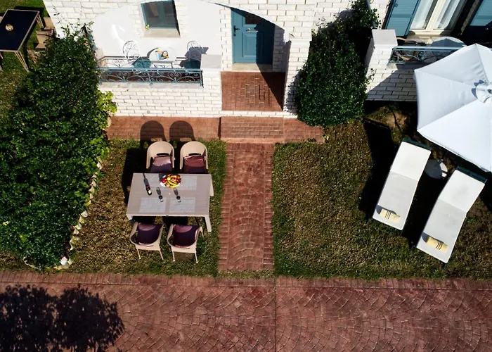 Stalakton Country Maisonettes